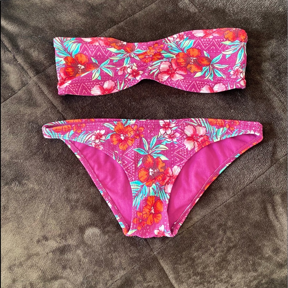 HOLLISTER - swim suit, two piece